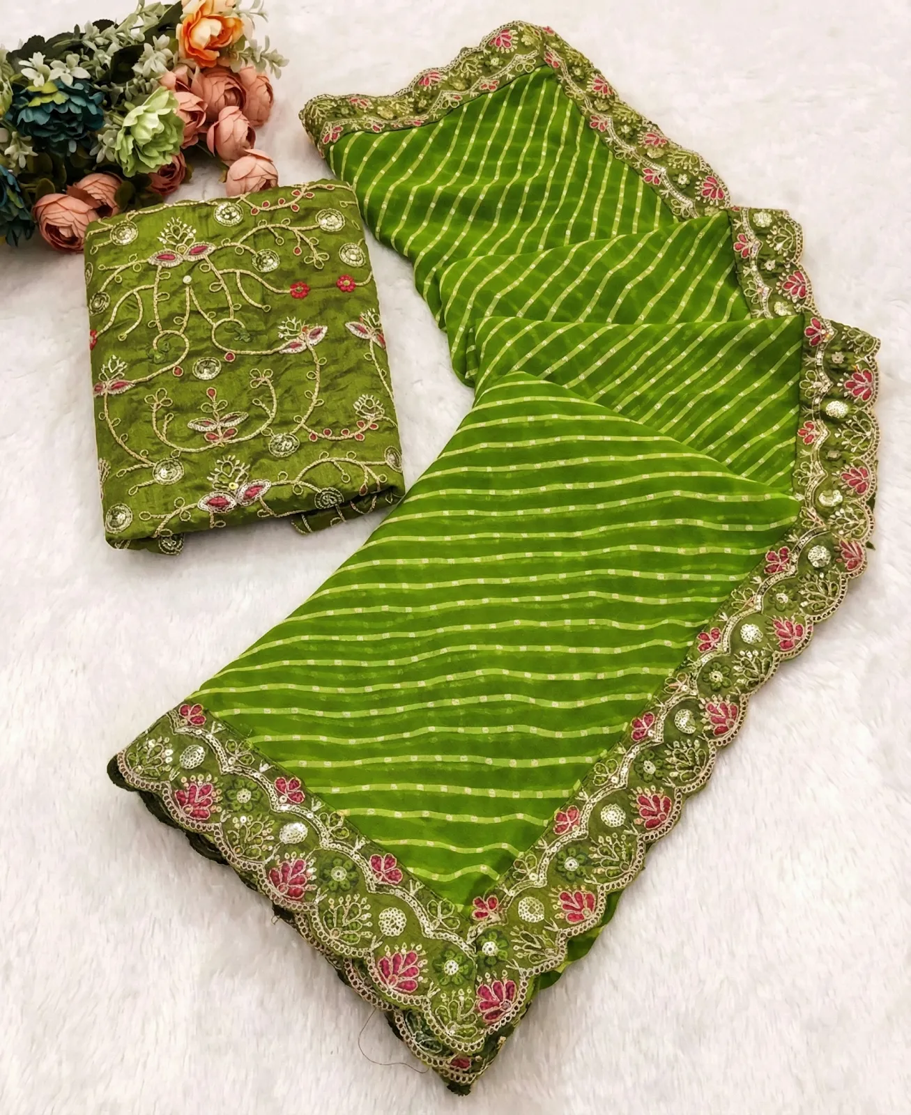 Fancy Designer Georgette Pretty Saree with New Fancy Border & Blouse Piece